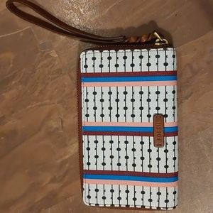 Fossil Print Wristlet cell zip around